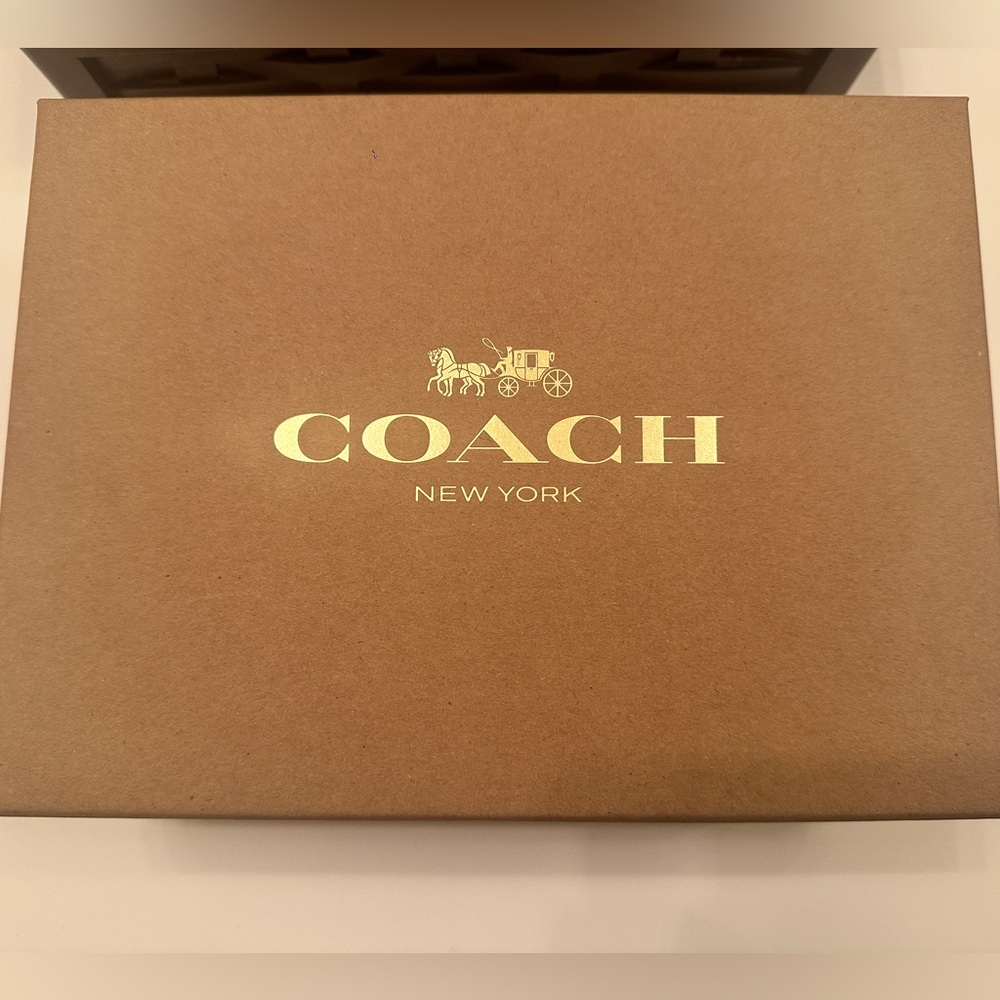 Coach Red Patent Signature
Cosmetic Case - Picture 7 of 8